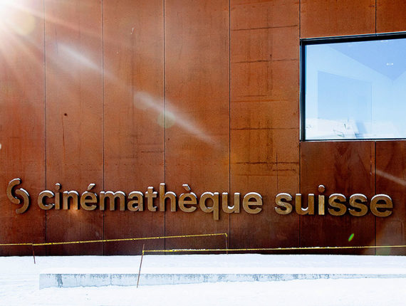 Fassade des neuen Forschungs- und Archivierungszentrums in Penthaz (VD). Foto: Cinémathèque suisse, Lausanne