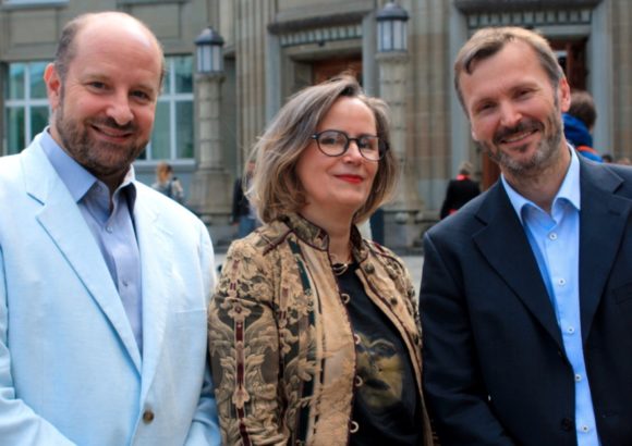 Die drei Gewinner Prof. Adriano Aguzzi, Prof. Barbara Flückiger und Prof. Fritjof Helmchen (v.l.). Foto: Anna Maltsev, UZH