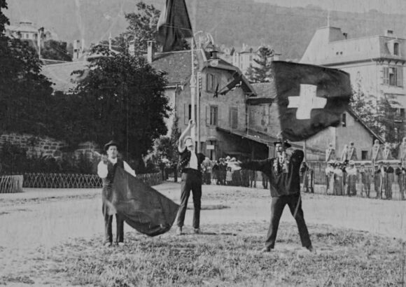 EIDGENÖSSISCHES SCHWING-UND ÄLPLERFEST IN NEUCHÂTEL (1908). Photogramme: Bibliothèque de la Chaux-de-Fonds - DAV